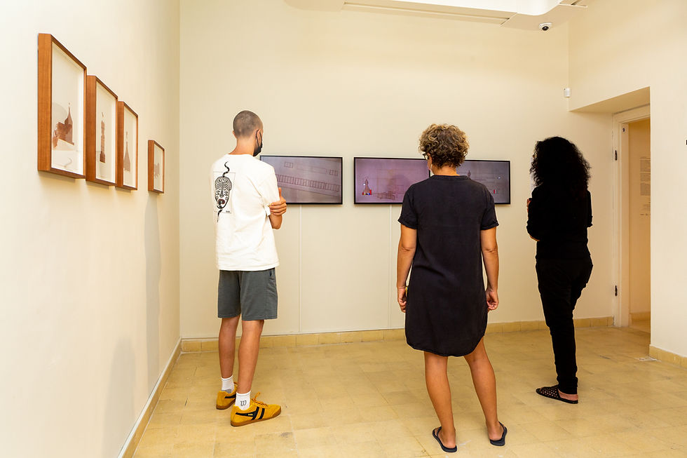 La Flâneuse Exhibition